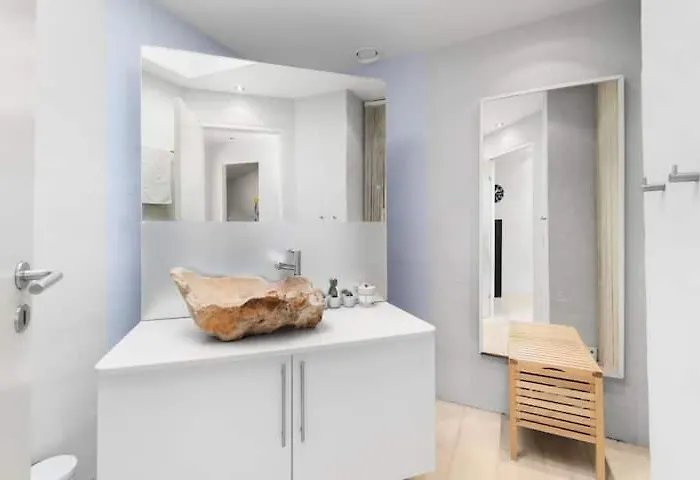 Spacious Luxury - Two Bedrooms Egå